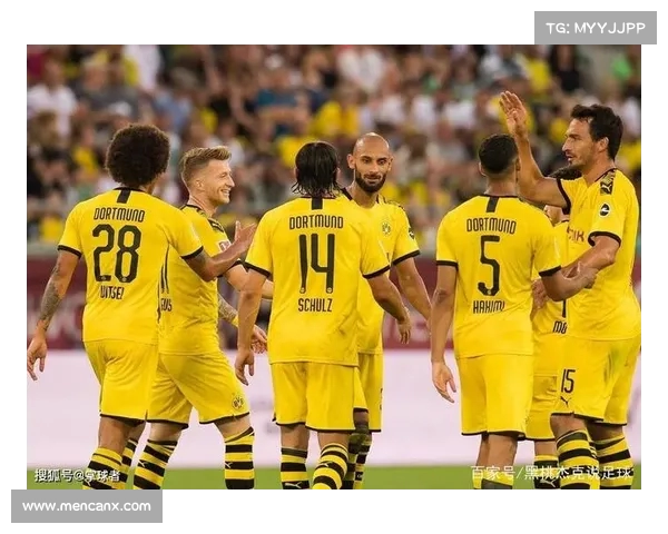 德甲球队边路进攻战术解析与实践探讨 德甲球队边路进攻战术解析与实践探讨